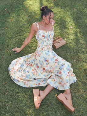 Petal & Pup Enola Gather Midi Dress